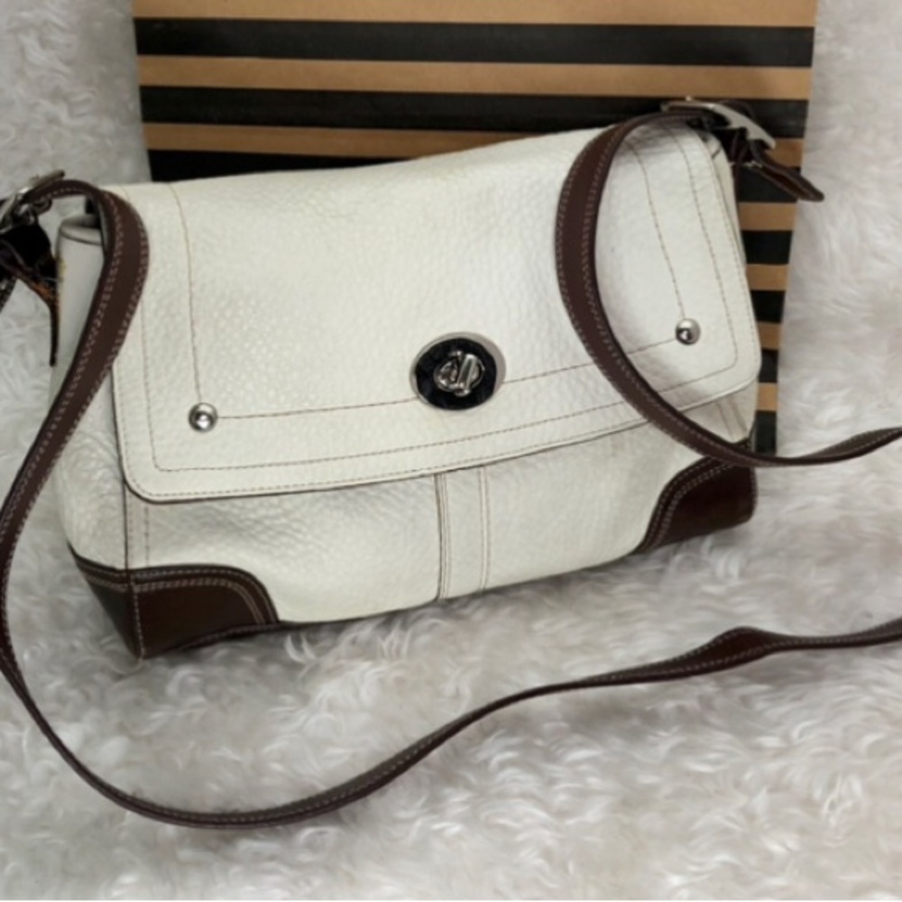 VINTAGE COACH WOMENS WHITE & BROWN PURSE HANDBAG - Picture 2 of 16